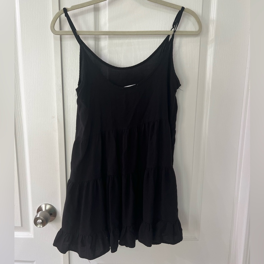 Black Strappy Ruffle Top - Picture 6 of 7